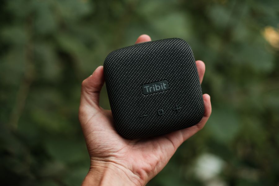 altavoz portatil compacto salidas cortas 1 Altavoz portátil compacto para salidas cortas