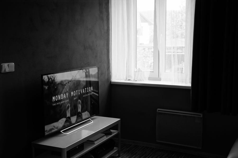televisor moderno interior minimalista 2 Televisor moderno en interior minimalista